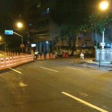 Para manter a circulação de veículos na região durante a interdição, a Prefeitura preparou um esquema especial de circulação, com implantação de “siga e pare” no Viaduto Graça Couto, na Gávea.