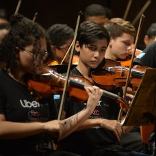 Palacete em Santa Cruz será palco de Concerto de Natal realizado por orquestra formada por alunos