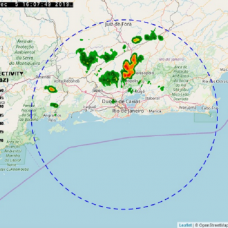 Núcleo de chuva se formou sobre a Baixada Fluminense, próximo ao limite o município do Rio de Janeiro, e poderá ocasionar chuva fraca na próxima hora, principalmente na Zona Norte. Foto: reprodução do Twitter