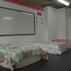 Quarto do Sambódromo pronto para acolher pessoas em situação de rua. Foto: Marco Antônio Rezende/Prefeitura do Rio