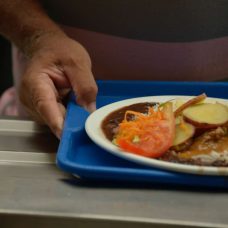 Restaurantes Populares atingem marca de 4 milhões de refeições servidas. Foto: Marco Antônio Rezende / Prefeitura do Rio