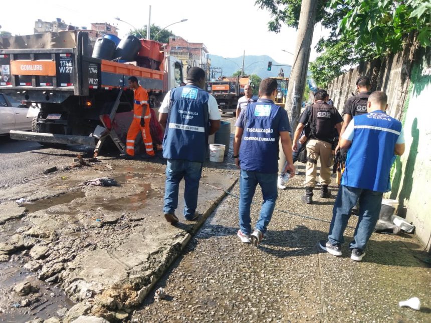 Prefeitura do Rio e PM desmontam 39 lava a jatos clandestinos na Mangueira