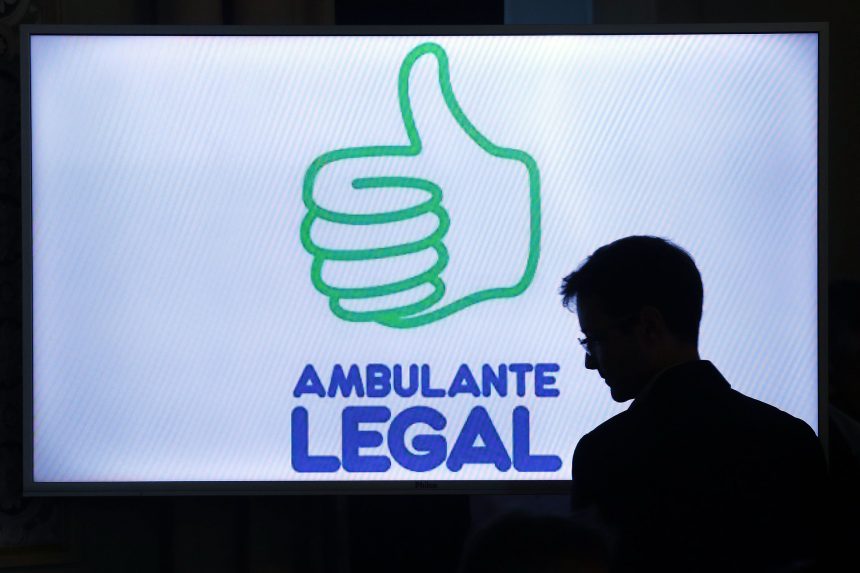 Programa da Prefeitura beneficia ambulantes