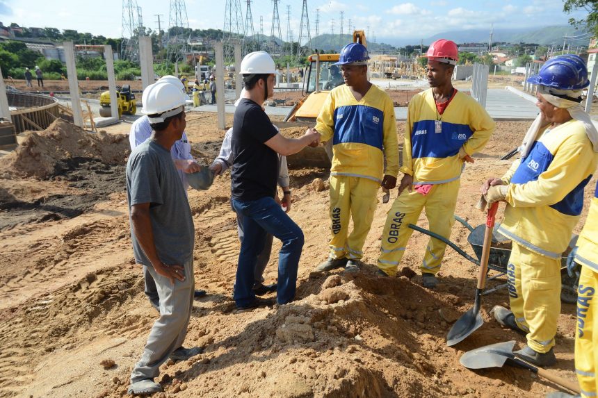 A construção civil é uma área com cursos de capacitação oferecidos pela SMDEI
