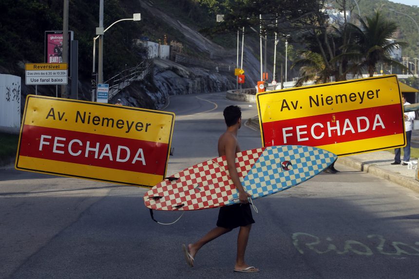 Avenida Niemeyer foi fechada ao tráfego de veículos em obediência da Prefeitura do Rio a uma determinação da Justiça. Foto: Marcos de Paula / Prefeitura do Rio