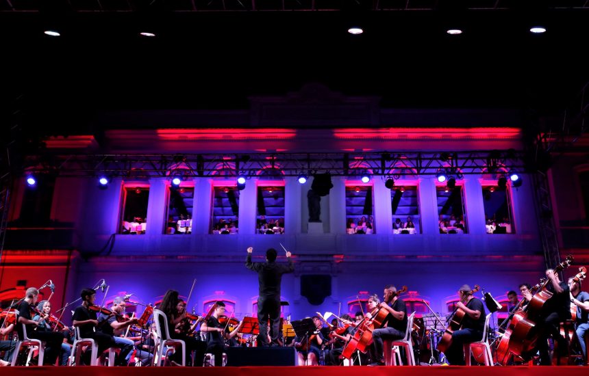 Apresentação de natal, em dezembro de 2018, da Orquestra Sinfônica Juvenil Carioca. Foto: Michel Filho / Prefeitura do Rio