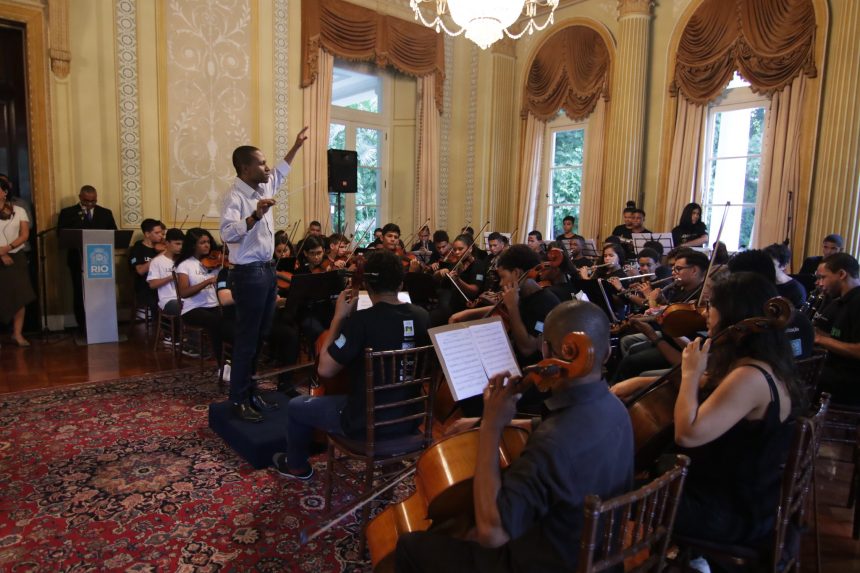 Apresentação da Orquestra Sinfônica Juvenil Carioca no Palácio da Cidade. Foto: Hudson Pontes / Prefeitura do Rio