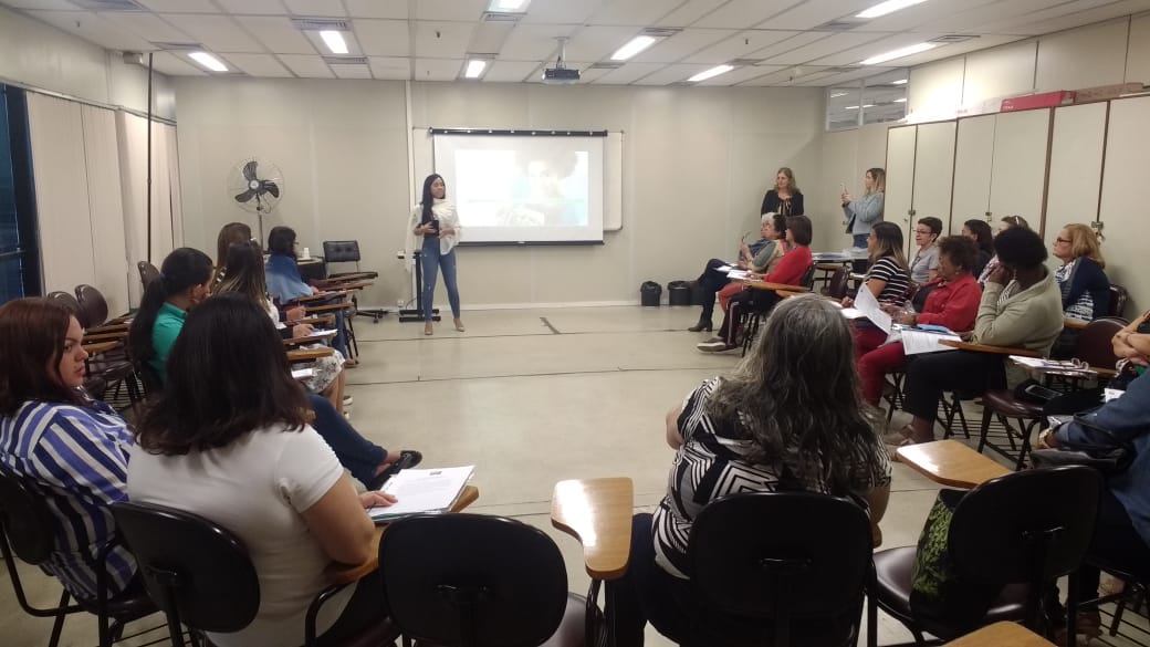 Secretaria Municipal de Educação realiza debate sobre nutrição e qualidade de vida