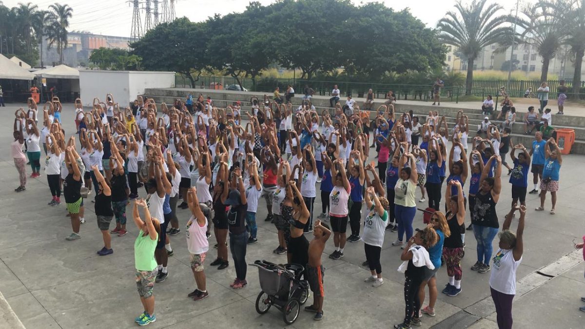 Aulão de dança no Dia dos Avós