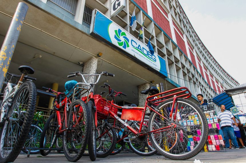 Bicicletário será um dos pontos reformados pelo Mercado Municipal na adoção do entorno de seu prédio. Foto: Marcelo Piu / Prefeitura do Rio