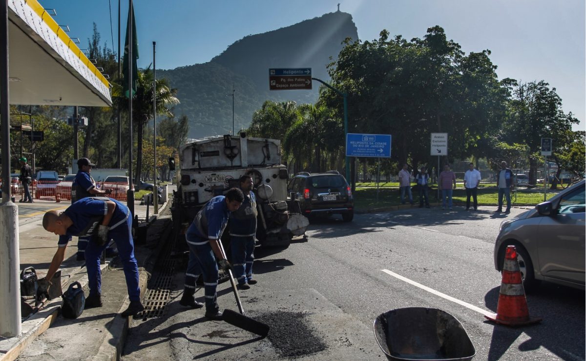 Equipes atuam na Lagoa Rodrigo de Freitas