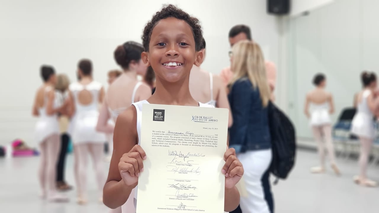 Bailarino de 10 anos da Prefeitura do Rio é selecionado para concurso de dança na Flórida