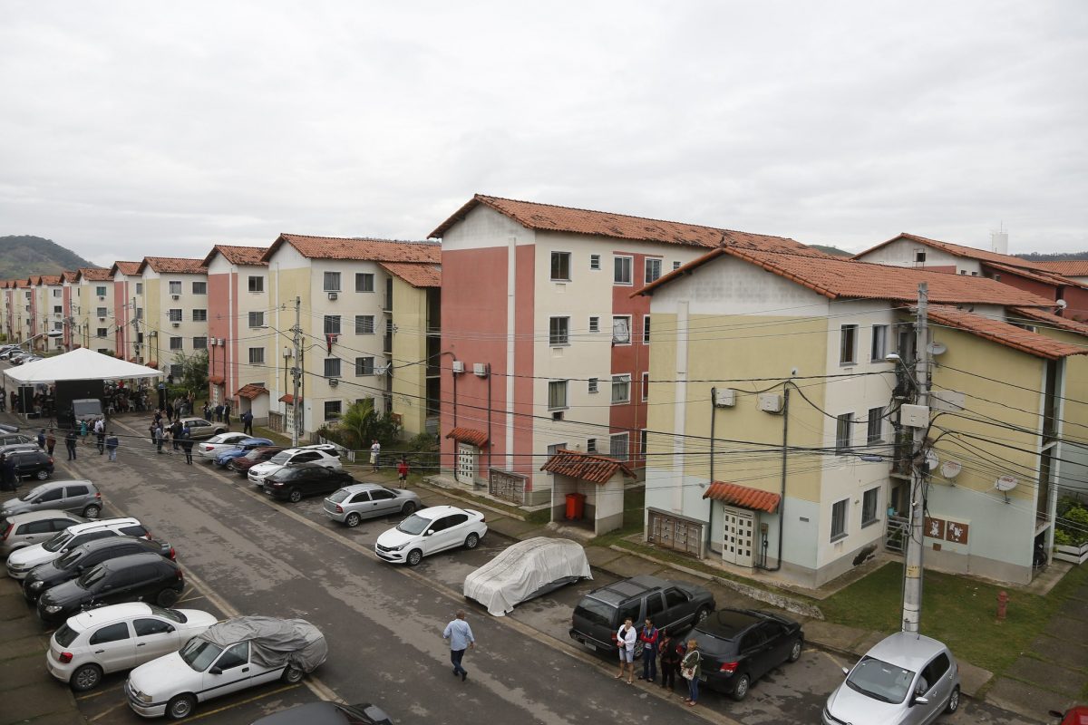Os prédios do condomínio, em, Paciência