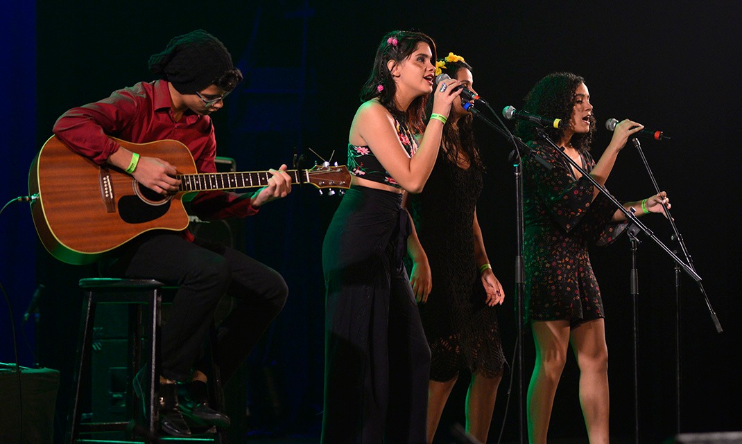 Com homenagem a Tom Jobim e Jackson do Pandeiro, 950 alunos se apresentam na final do FECEM