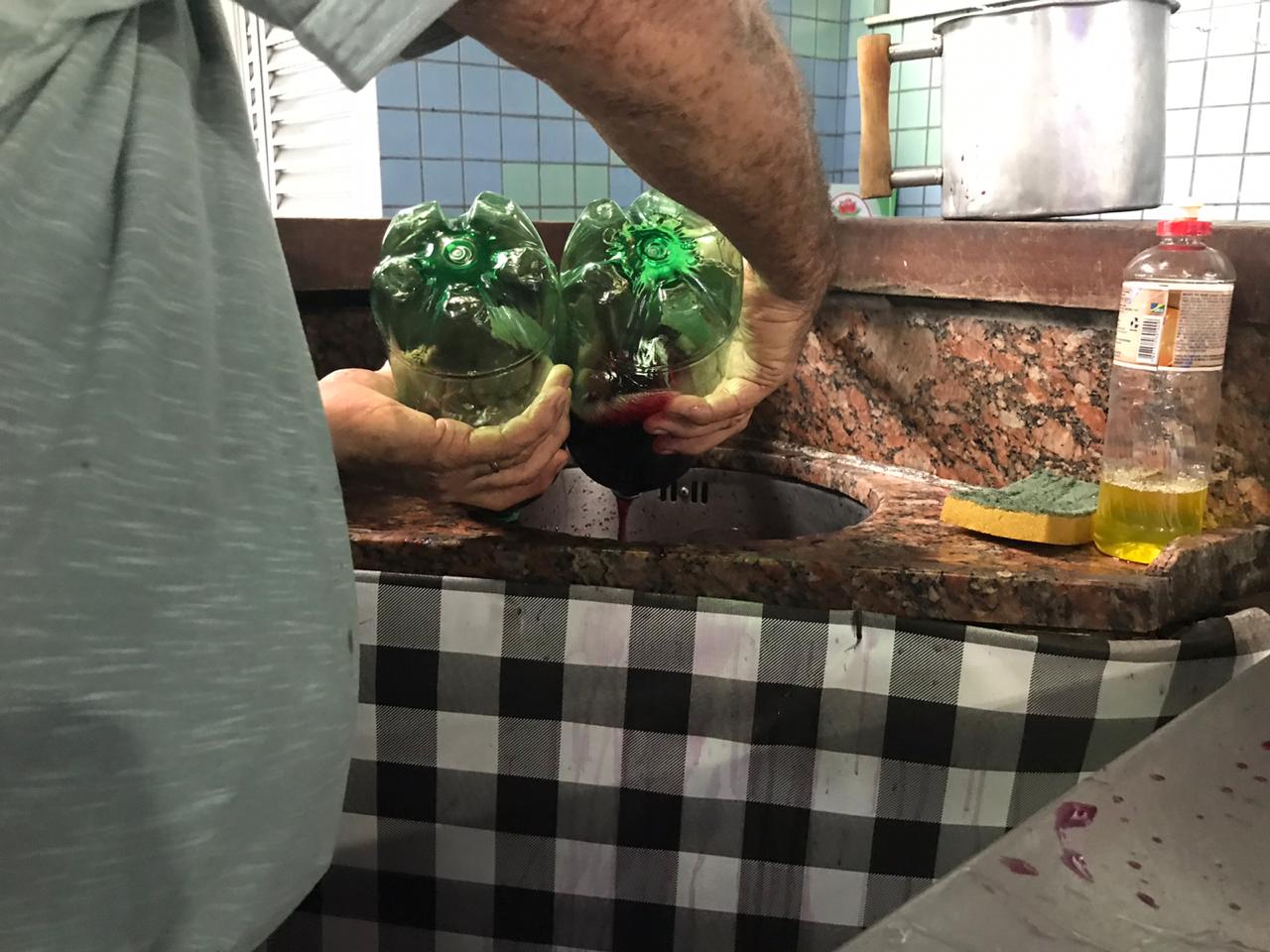 Vinho embalado irregularmente é descartado