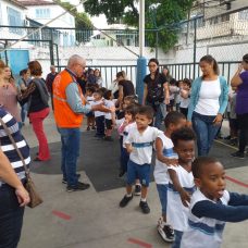 Alunos da rede municipal fizeram exercício de evacuação. Foto: Divulgação/Seop