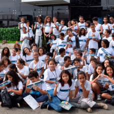 Clube do BRTzinho leva cultura e conhecimento para alunos de escola municipal