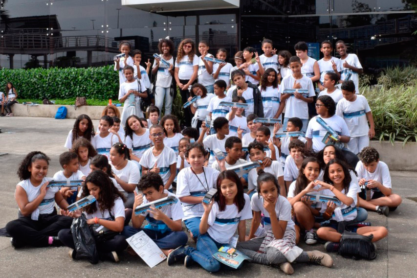 Clube do BRTzinho leva cultura e conhecimento para alunos de escola municipal