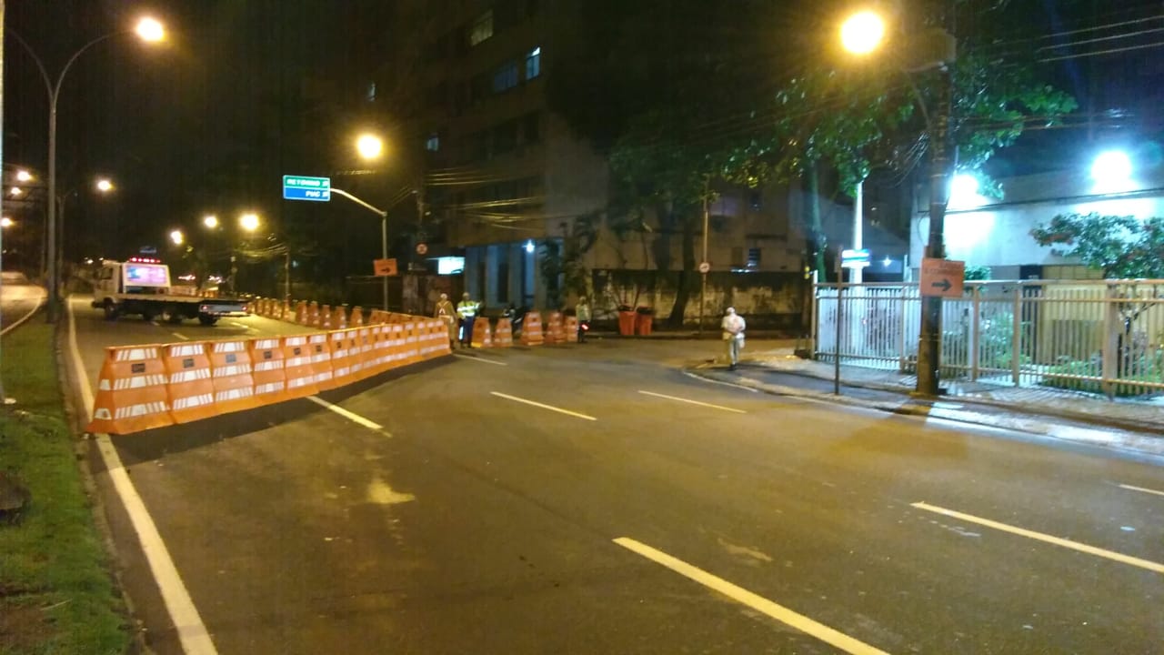 Para manter a circulação de veículos na região durante a interdição, a Prefeitura preparou um esquema especial de circulação, com implantação de “siga e pare” no Viaduto Graça Couto, na Gávea.