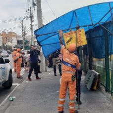 Ação de ordenamento urbano da Seop, com apoio da Comlurb e outros órgãos, em Vicente de Carvalho. Foto: divulgação / Seop
