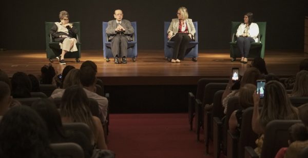 Alunos da Prefeitura do Rio são premiados na ABL em concurso de redação sobre Monteiro Lobato