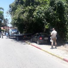 Guarda Municipal em ação contra estacionamento irregular no Itanhangá. Foto: divulgação