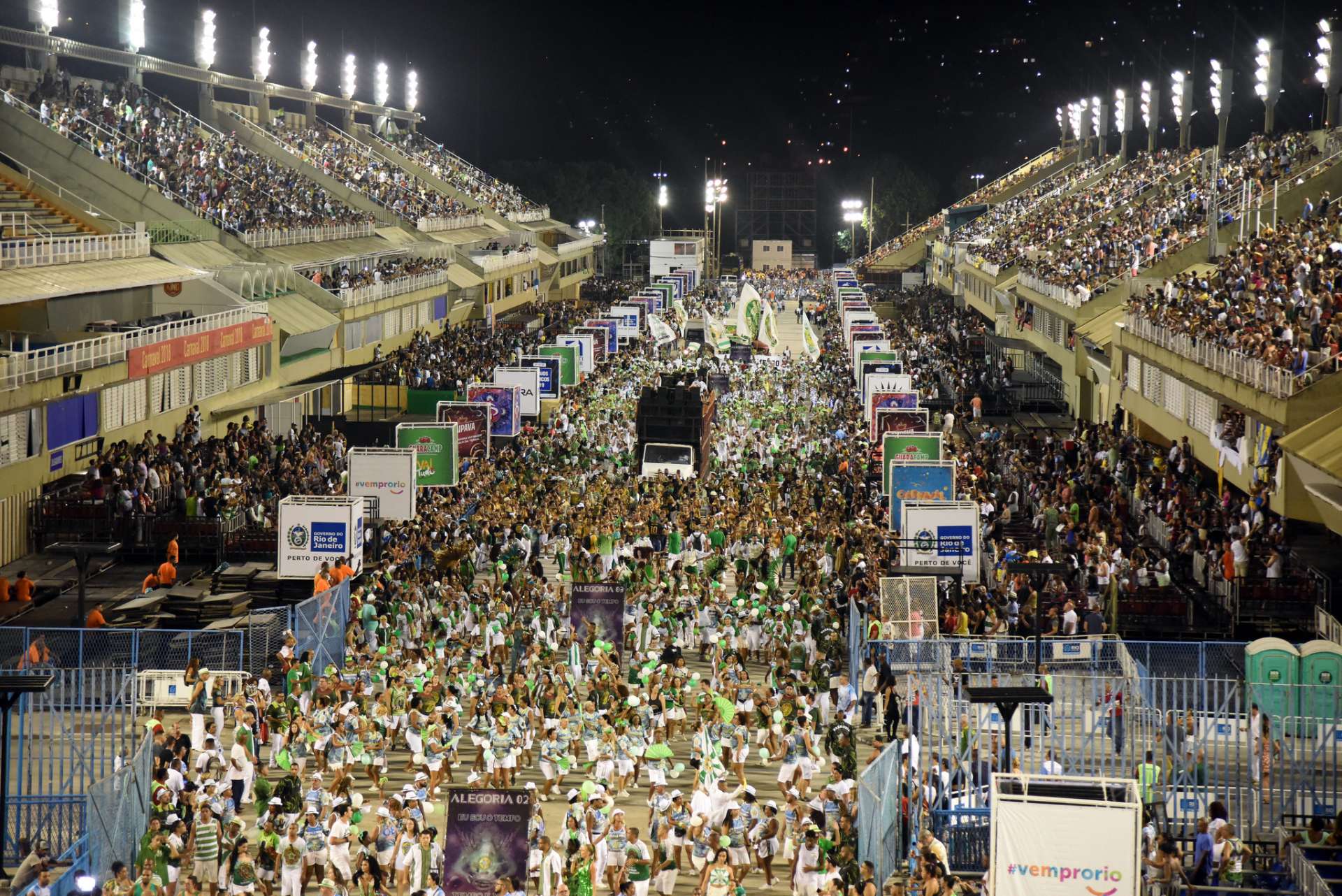 Pier Mauá recebe cerca de 10 mil pessoas para o réveillon carioca - Pier  Mauá