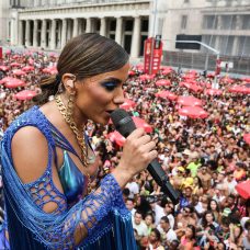 Bloco da Anitta fez a alegria de foliões no Centro: quase 400 mil pessoas. Foto: Fernando Maia / Riotur