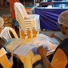 Agentes da Vigilância Sanitária municipal em ação durante o carnaval. Foto: divulgação