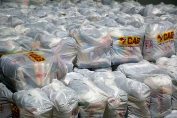 Cerca de 5 mil cestas básicas serão distribuídas para a população atingida economicamente. Foto: Marcos de Paula/Prefeitura do Rio