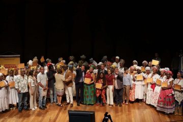 Baianas receberam uma moção em homenagem ao trabalho. Foto: Hudson Pontes / Prefeitura do Rio