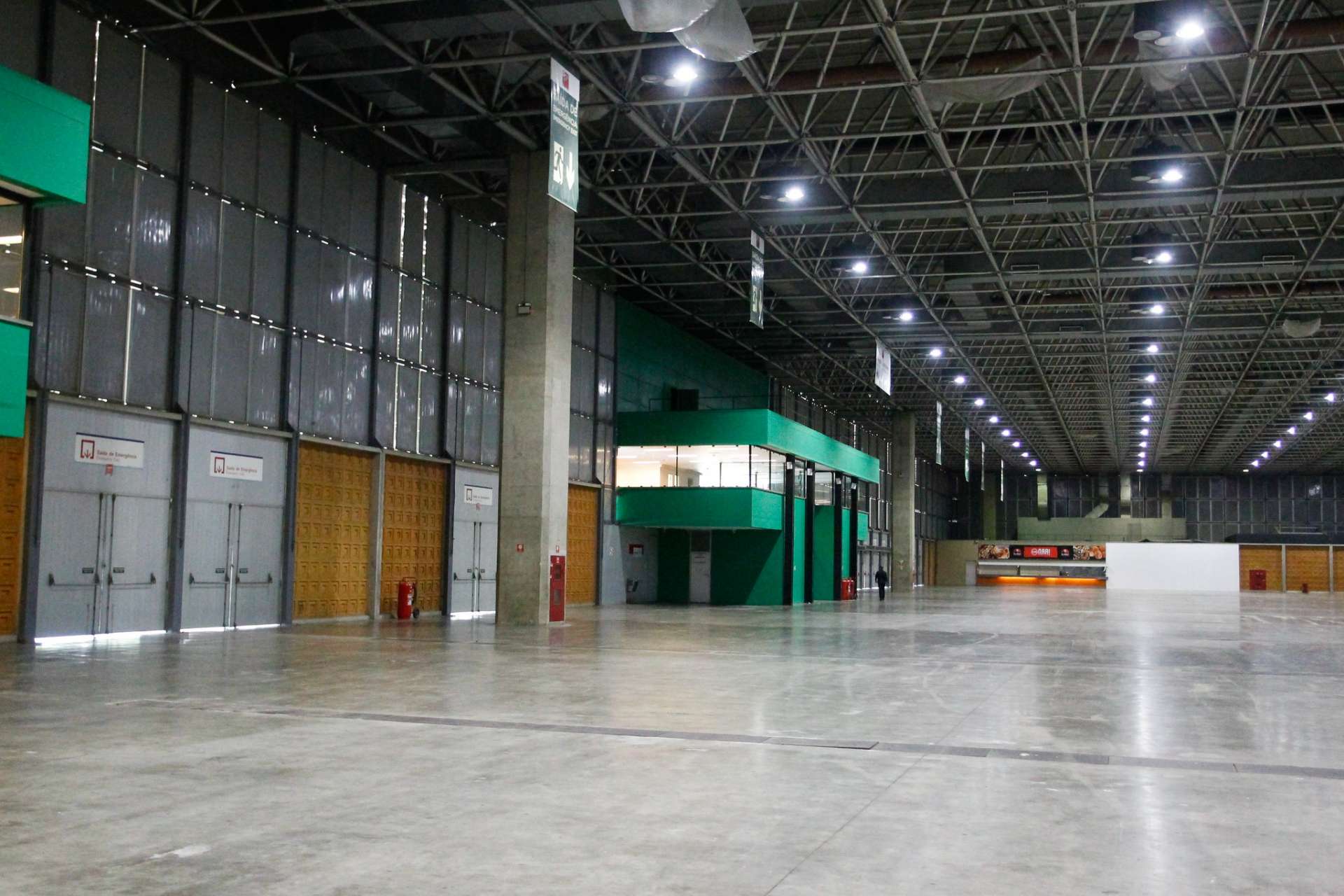 Instalação do Gabinete de Crise no Riocentro para montar hospital de campanha. Foto: Marcelo Piu / Prefeitura do Rio