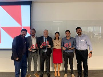 Assessor da Secretaria Municipal de Meio Ambiente (SMAC), José Miguel Carneiro ( segundo da esquerda para a direita), recebeu a premiação. Foto: Divulgação