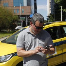 Aplicativo conta com ferramenta pela qual taxistas podem reportar ocorrências na cidade