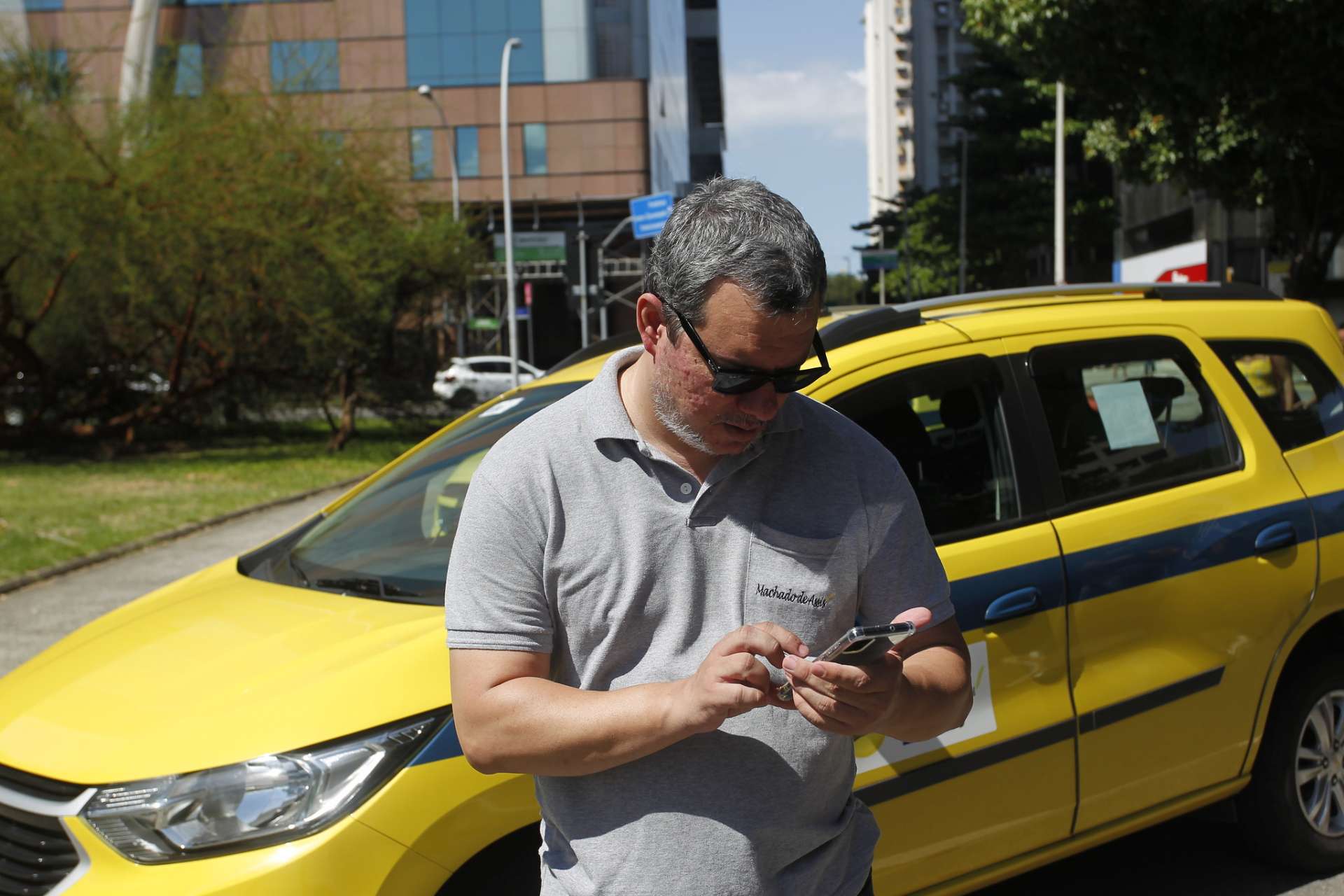 Aplicativo conta com ferramenta pela qual taxistas podem reportar ocorrências na cidade