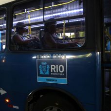 Ônibus da Liberdade fazem deslocamento de casa ao trabalho de mais de 4 mil servidores. Foto: Marcos de Paula / Prefeitura do Rio