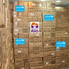 Os produtos doados serão entregues a famílias com idosos e cadastradas no programa em 10 complexos de favelas do Rio. Foto: Divulgação