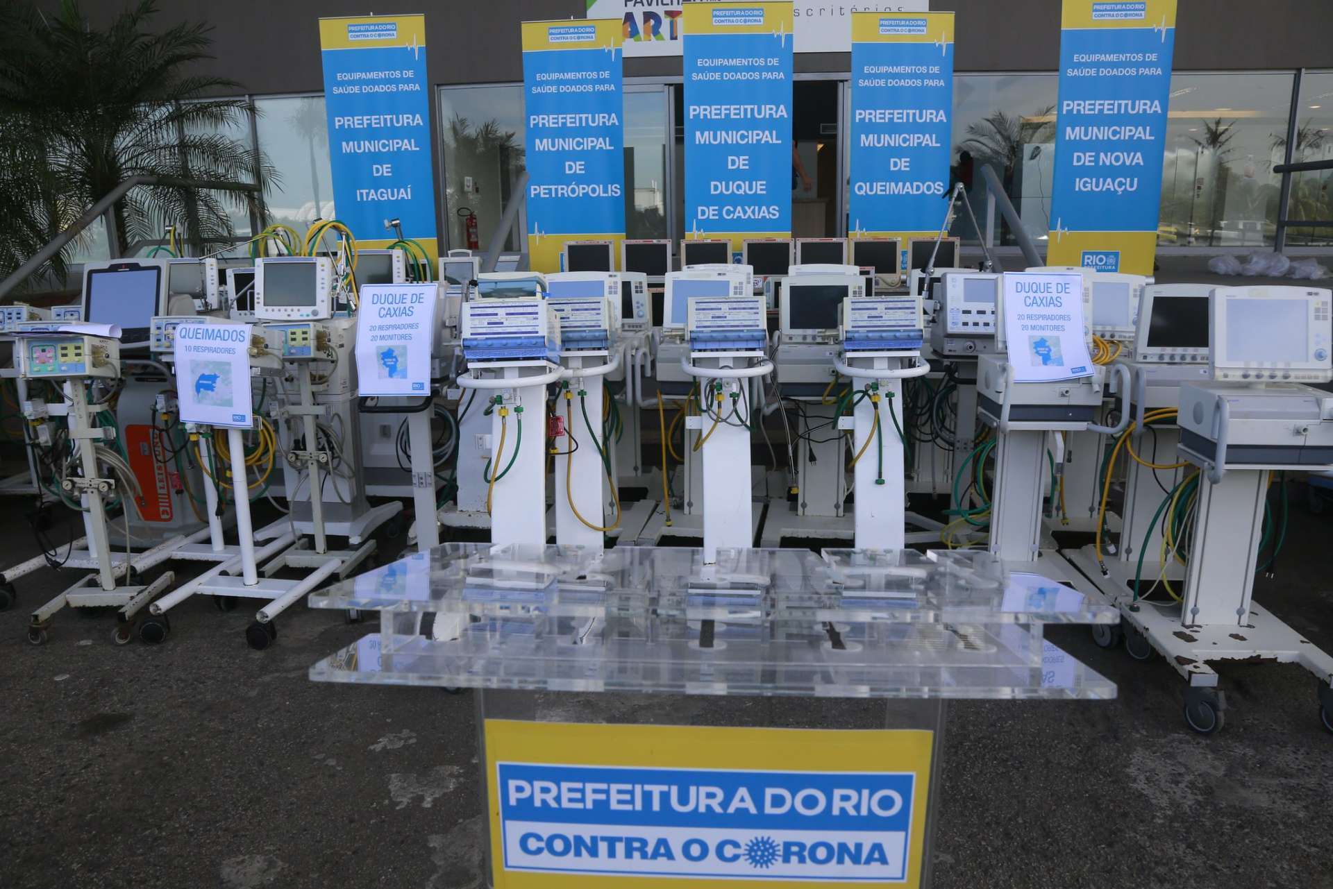 Nove cidades, além do governo do Estado, já receberam equipamentos cedidos por Crivella para ajudar no combate à pandemia do novo coronavírus. Foto: Marcos de Paula / Prefeitura do Rio