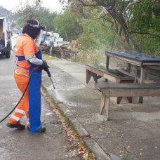 Comlurb já realizou trabalho de lavagem com água de reuso e detergente neutro e hipoclorito em todas as 633 comunidades da cidade