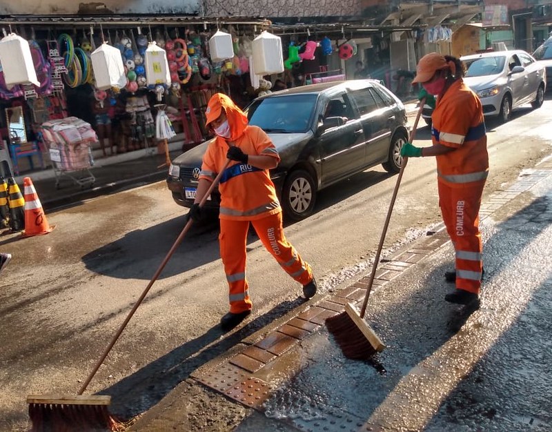 Comlurb já realizou trabalho de lavagem com água de reuso e detergente neutro e hipoclorito em todas as 633 comunidades da cidade