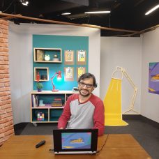 Profissionais vão aprender técnicas audiovisuais reunidas por equipe da MultiRio, em parceria com a Secretaria Municipal de Educação