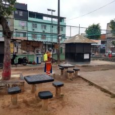 Comlurb já realizou trabalho de lavagem com água de reuso e detergente neutro e hipoclorito em todas as 633 comunidades da cidade
