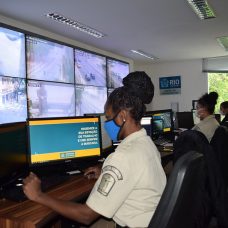 Criado em janeiro de 2017, serviço utiliza as câmeras da Prefeitura do Rio para coibir a ocorrência de delitos