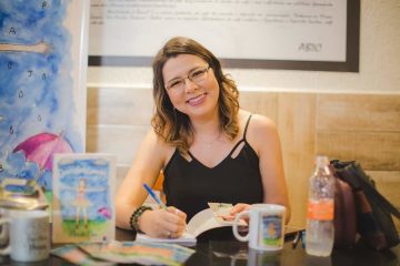 Prefeitura do Rio celebra Dia dos Professores com lançamento de documentário, projeto de leitura on-line e livro