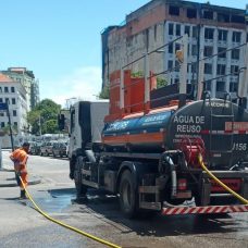 Comlurb já realizou trabalho de lavagem com água de reuso e detergente neutro e hipoclorito em todas as 633 comunidades da cidade