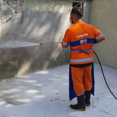 Comlurb já realizou trabalho de lavagem com água de reuso e detergente neutro e hipoclorito em todas as 633 comunidades da cidade