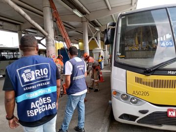 Nesta quarta, operações conjuntas da Seop fiscalizam o comércio e o trânsito na Tijuca e Barra da Tijuca. Ontem, força-tarefa atuou na Taquara