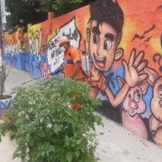Comlurb já realizou trabalho de lavagem com água de reuso e detergente neutro e hipoclorito em todas as 633 comunidades da cidade