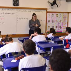 Prefeitura do Rio assina convênio com a UFRJ para formação de docentes da Rede Municipal de Ensino