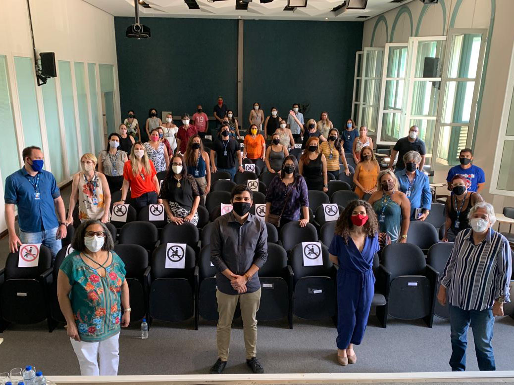 Escola de Formação Paulo Freire apresenta desafios de 2021 ao novo secretário Ferreirinha